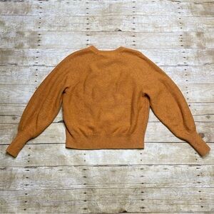 Uniqlo Women’s Mustard Crewneck Sweater